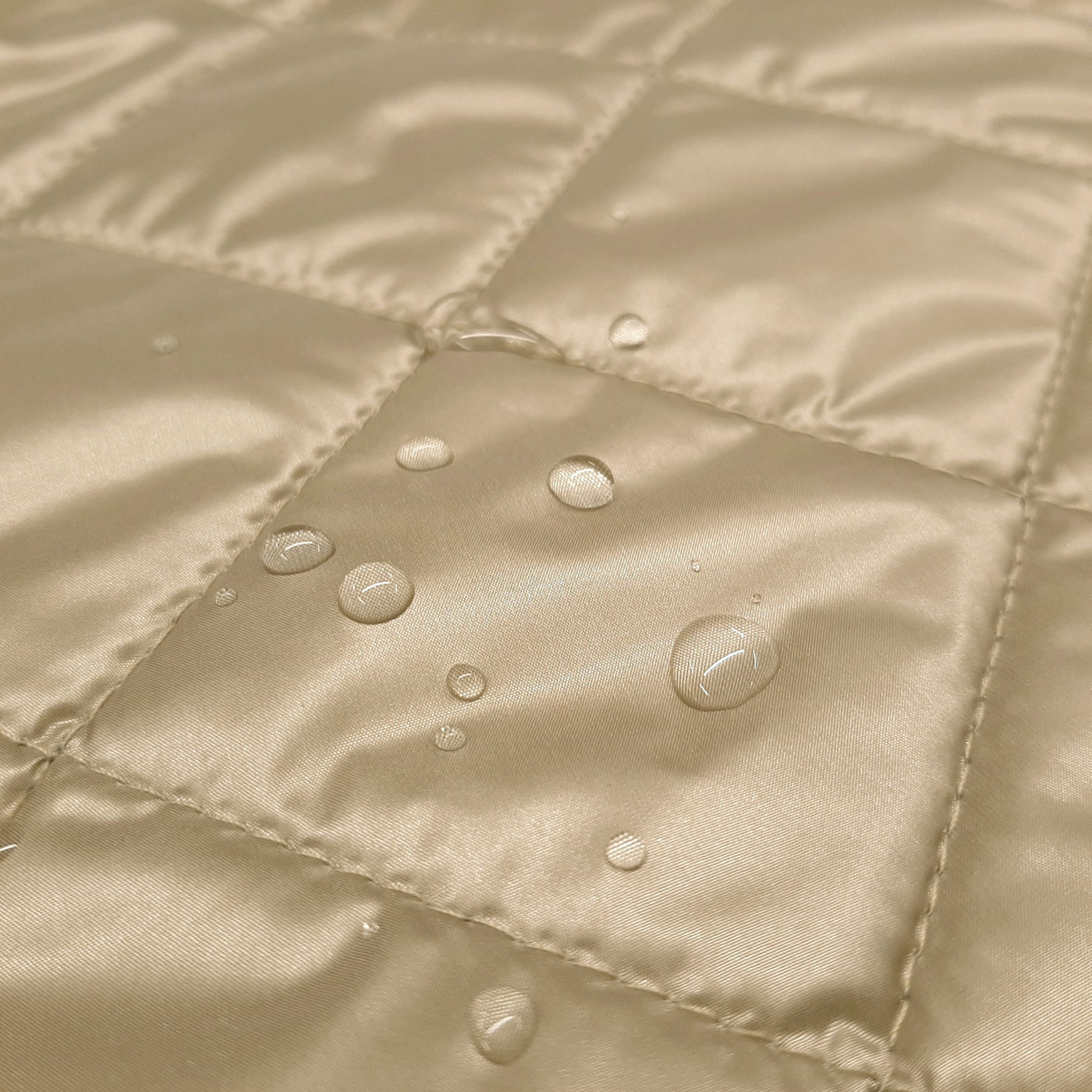 Ilja - Ultra Light Quilted Fabric with Diamond Stitching -Beige