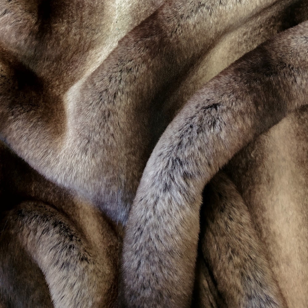 Brown Chinchilla faux-fur (per 10 cm)