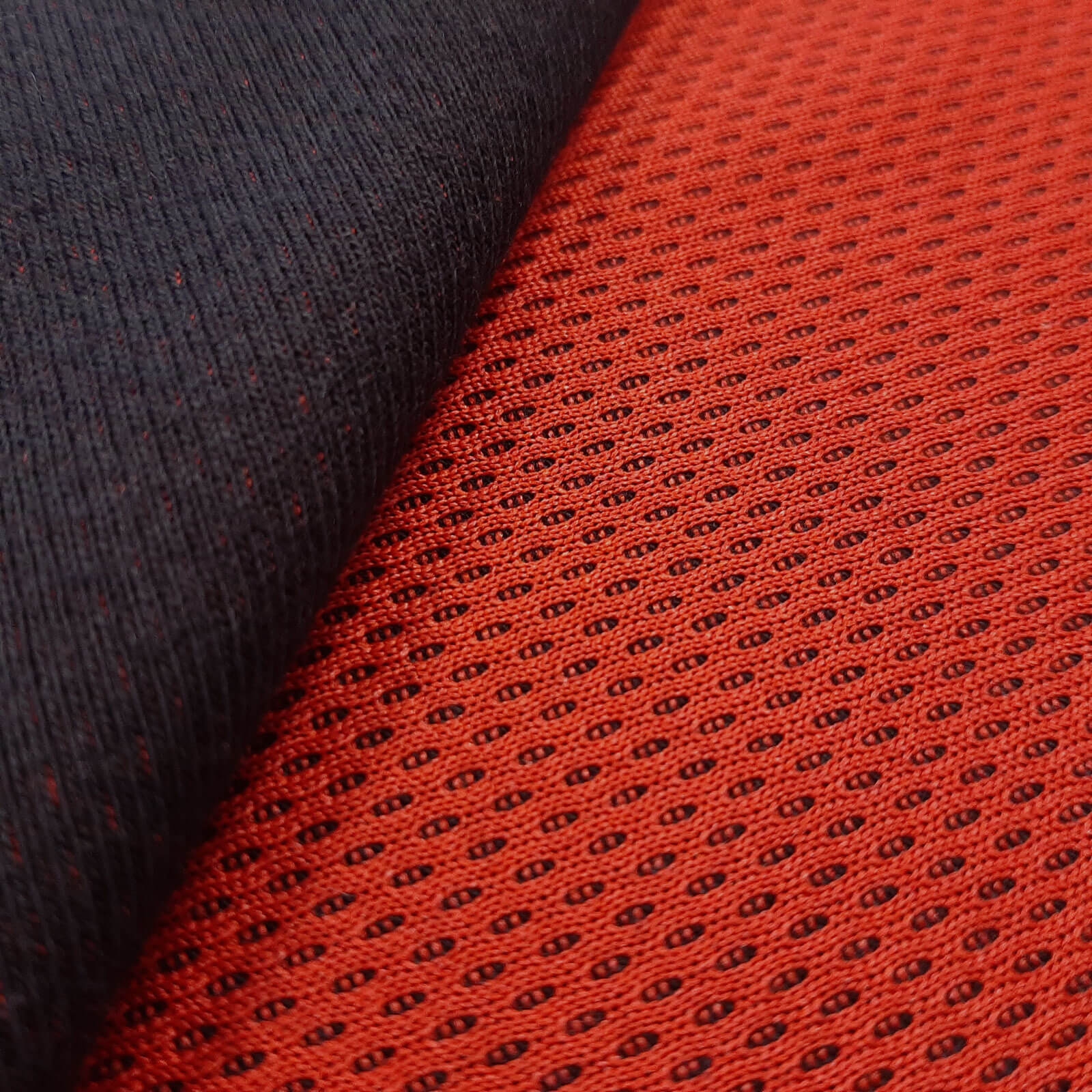 Aiden - Coolmax® double knitted fabric - Rust-Red / Black